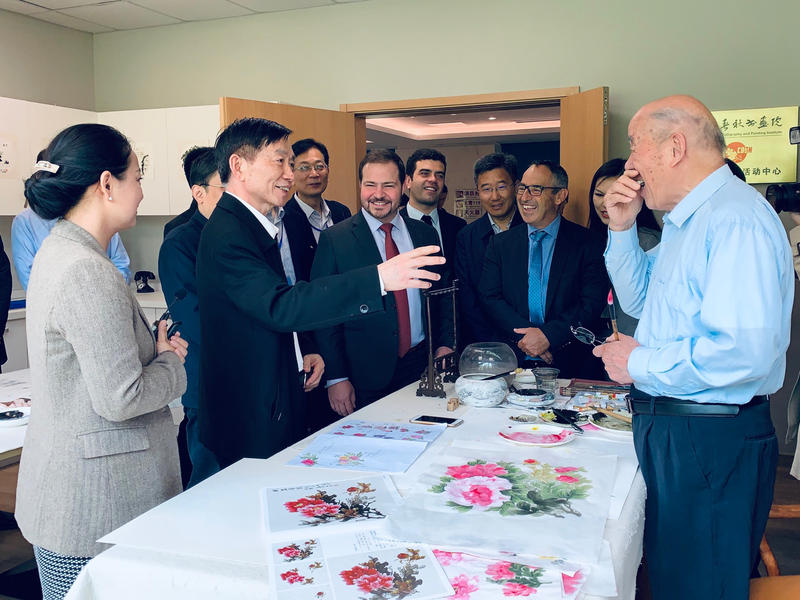 Welcoming China’s Minister of Civil Affairs in Nanjing, image 2 of 4