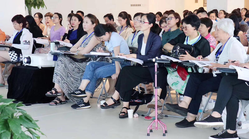 Five hundred healthcare professionals trained in elderly care, image 4 of 4