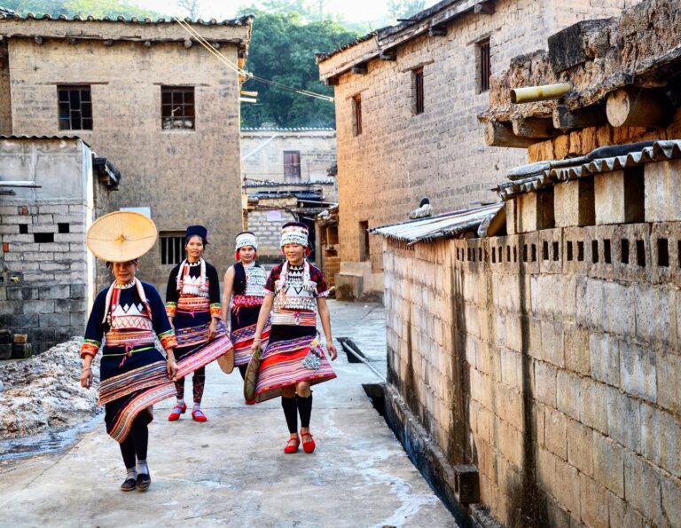 The Nanhao village, in Yunnan, home to a "flower-waisted" community from the Dai ethnic minority