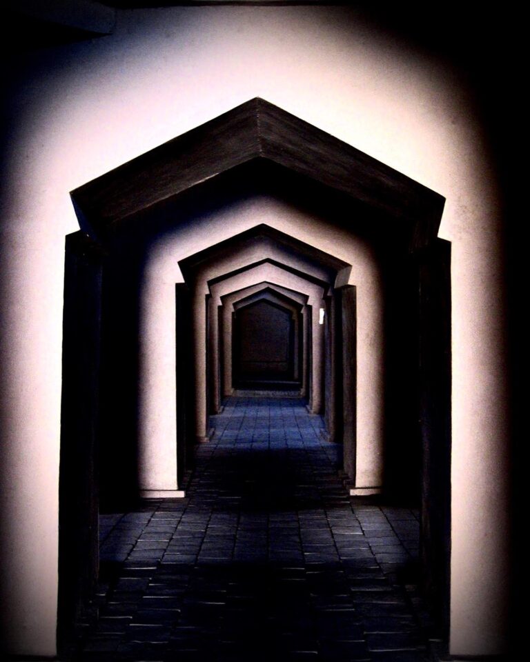 Corridor view at the Emin Minaret mosque in Turpan, Xinjiang, image 1