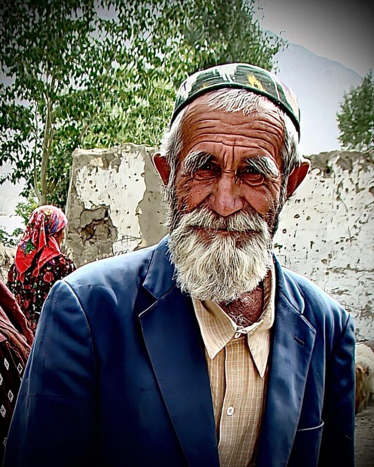 Pamiri shepherd from the Pamir Valley, close to the border with Afghanistan, image 1