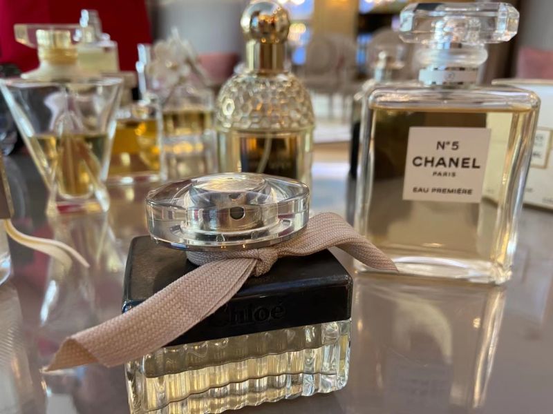 Perfume making, sensory stimulation and lifelong learning, image 1 of 4