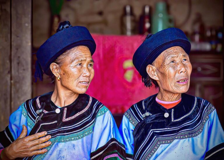 Yi sisters from Honghe, Yunnan