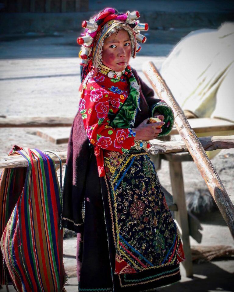 Young Tibetan girl from Tagong, in Sichuan