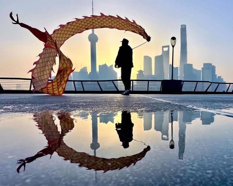 The reward when you wake up at 5am in Shanghai: the Yin and Yang of the Morning Dragon, on the Bund, with…